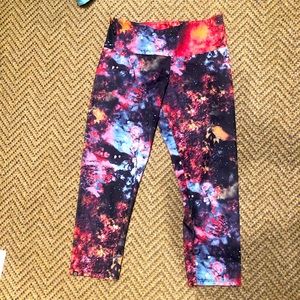 Onzie crop leggings size 4